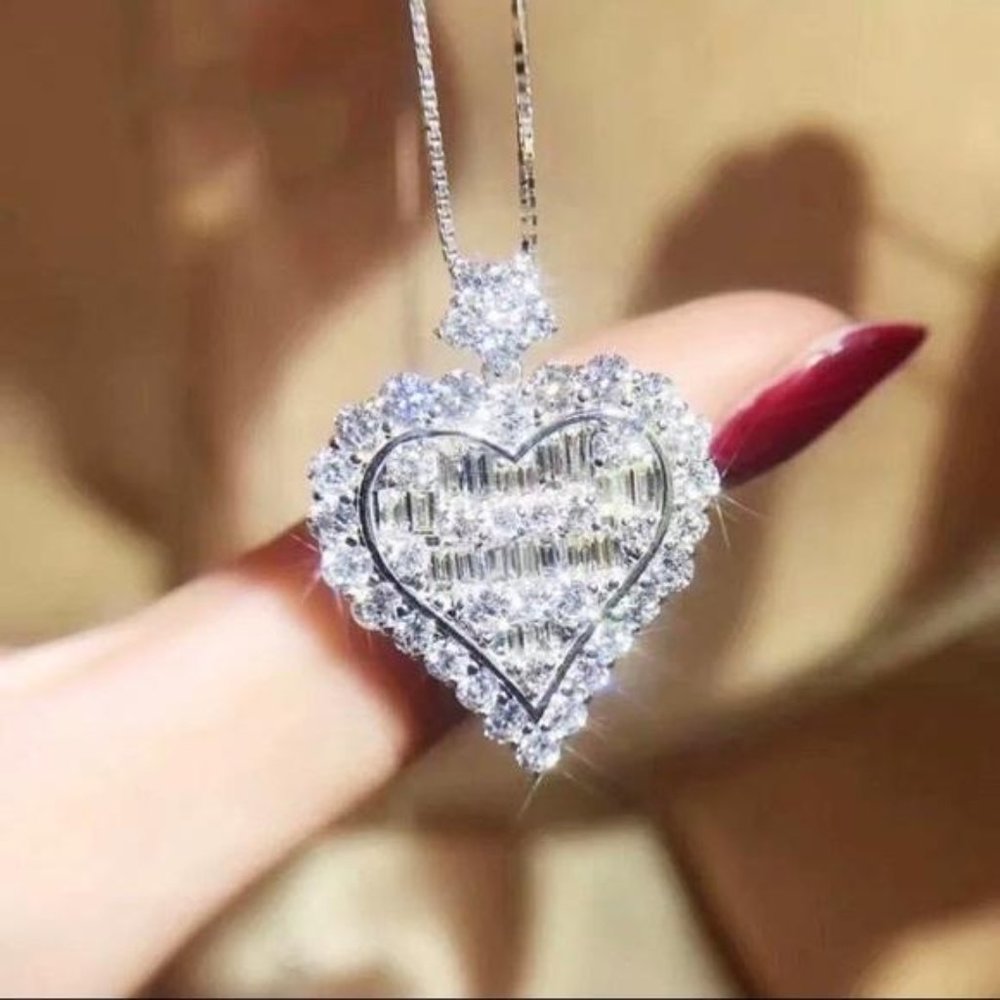 NEW 925 Sterling Silver Diamond Pendant Necklace, nice Necklace, cute Necklace